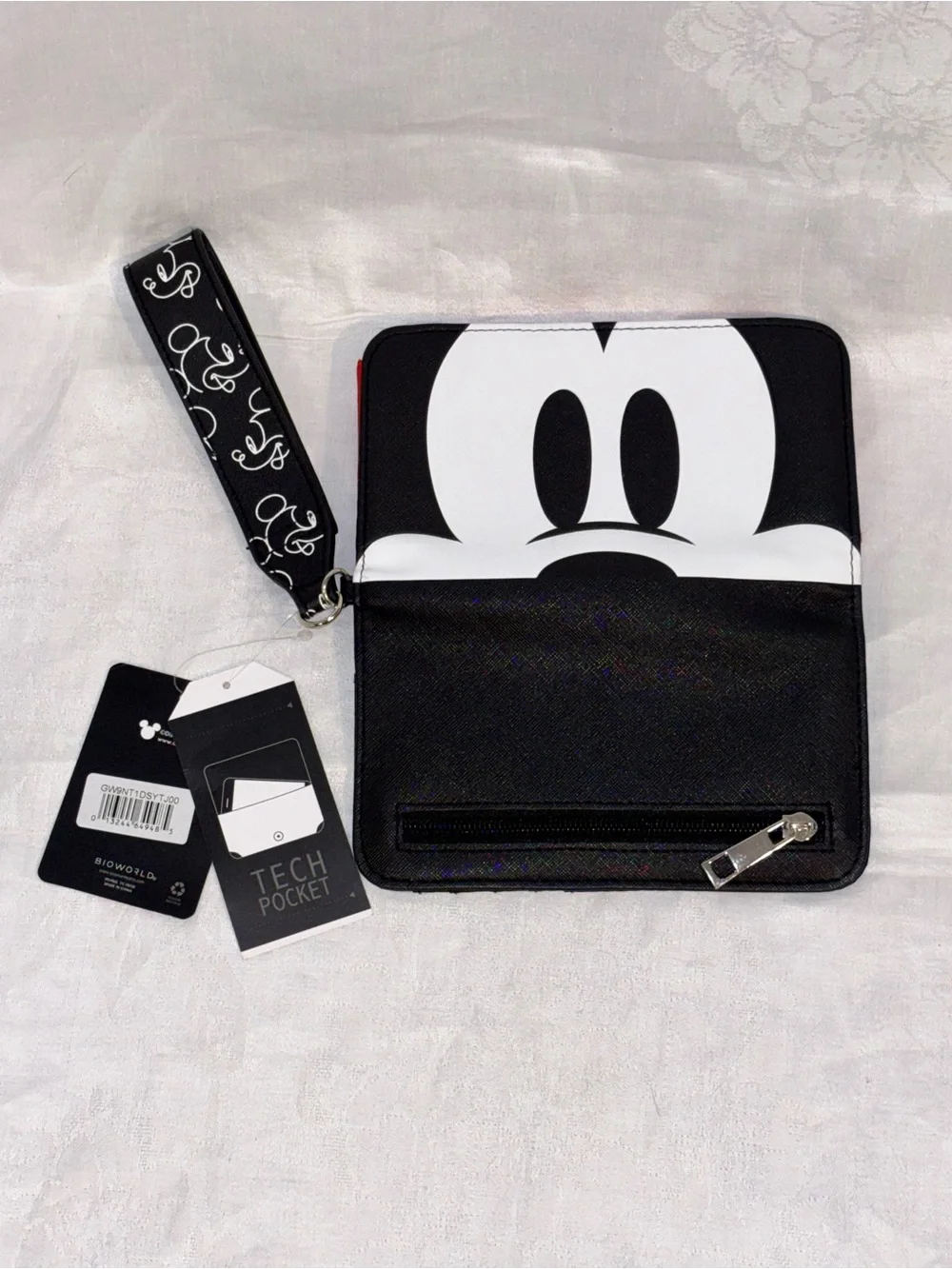 Disney Mickey Mouse Tech Wristlet Wallet NWT Bioworld